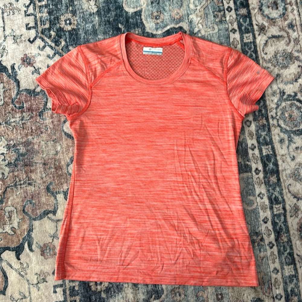 Women’s Columbia XS Coral Orange Short-sleeve Shirt